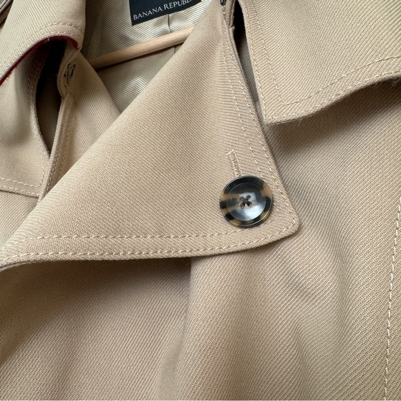 Banana Republic Timeless Trench Small - Picture 4 of 11